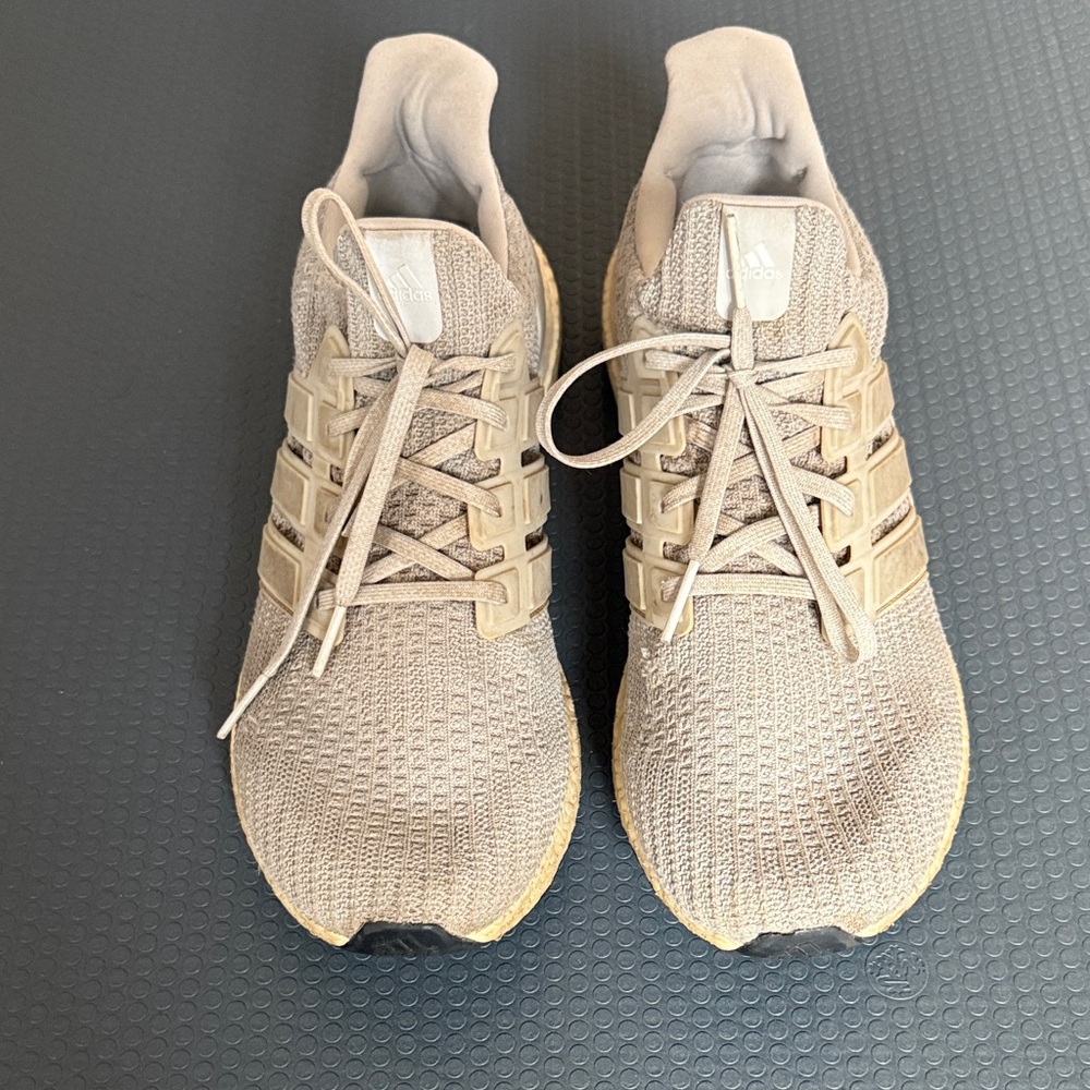 Adidas Ultra Boost – Mens Size 12 – Light Grey / Cream
